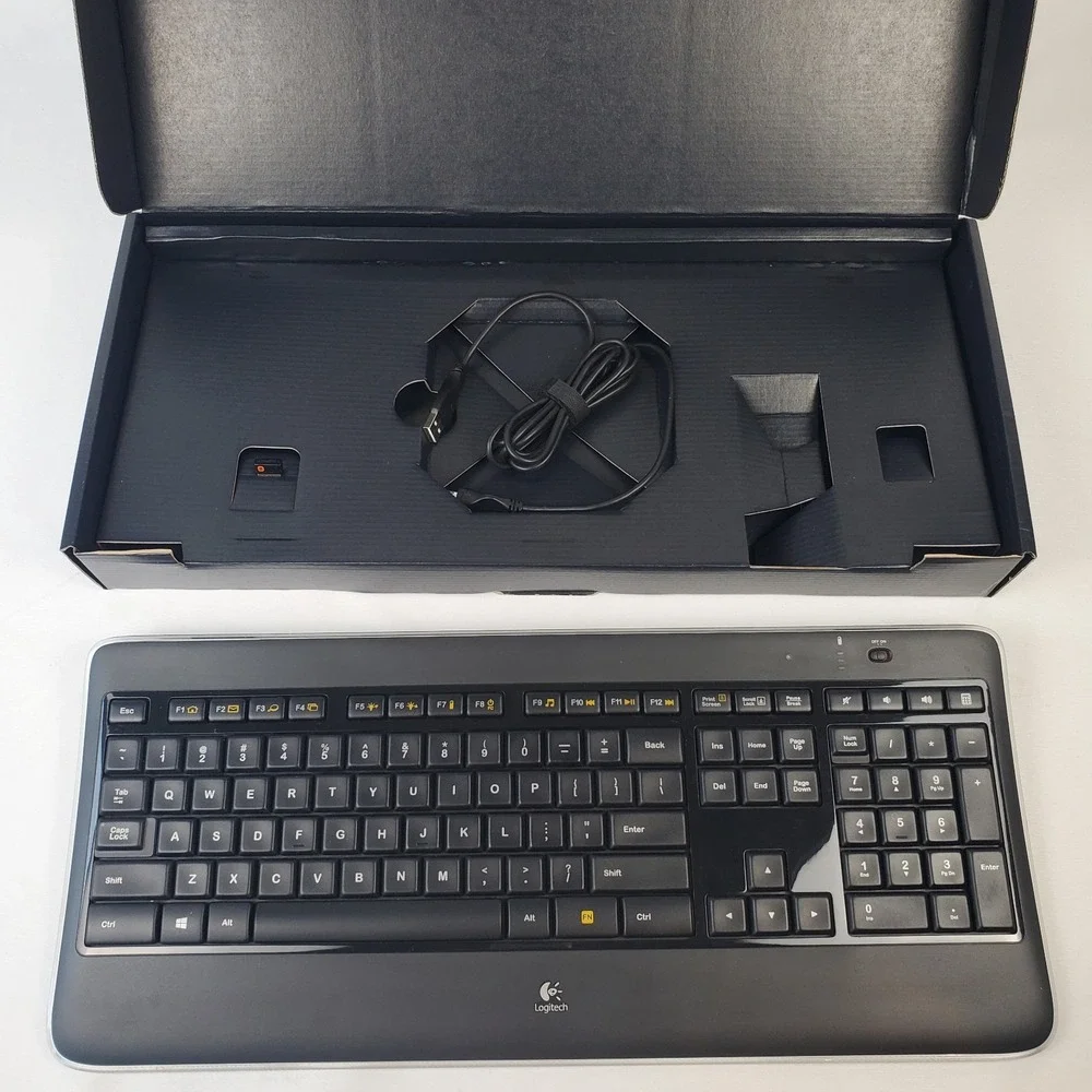 Logitech K800 Illuminated Wireless Keyboard W/ USB Dongle/Cable/Batteries NOB
